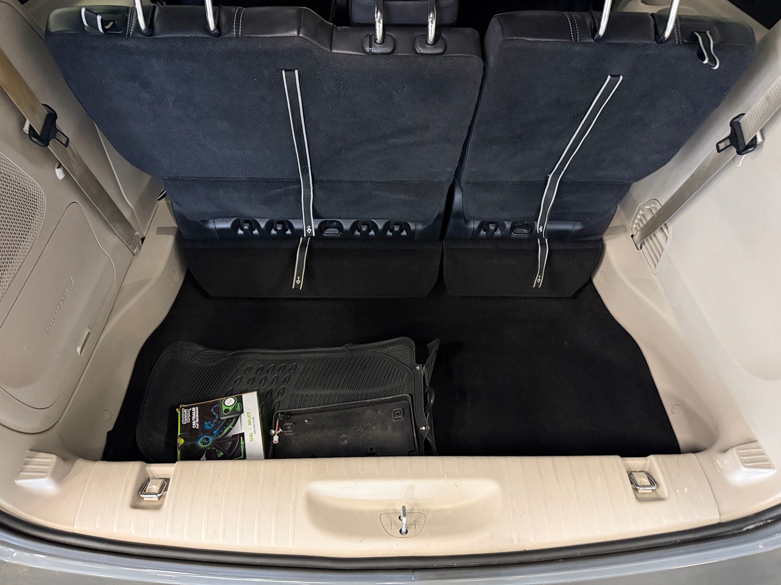 Thumbnail: 2022 Chrysler Pacifica - 6