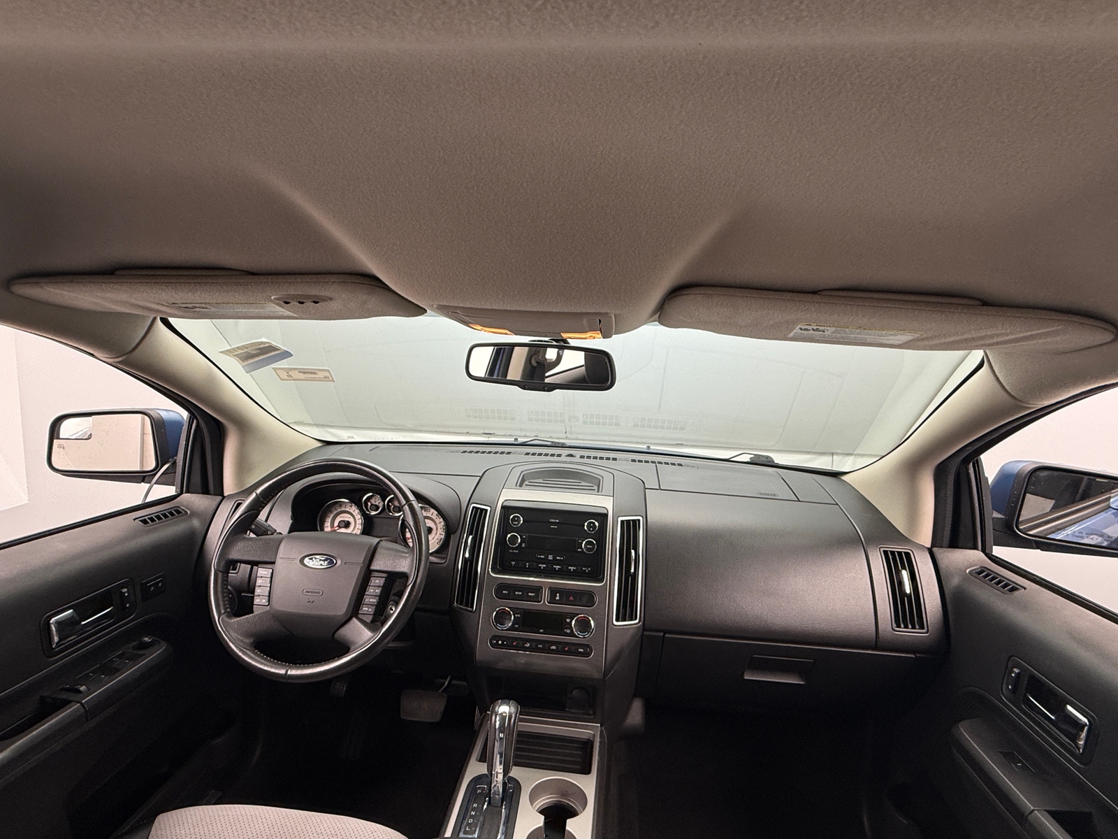 Thumbnail: 2010 Ford Edge - 2