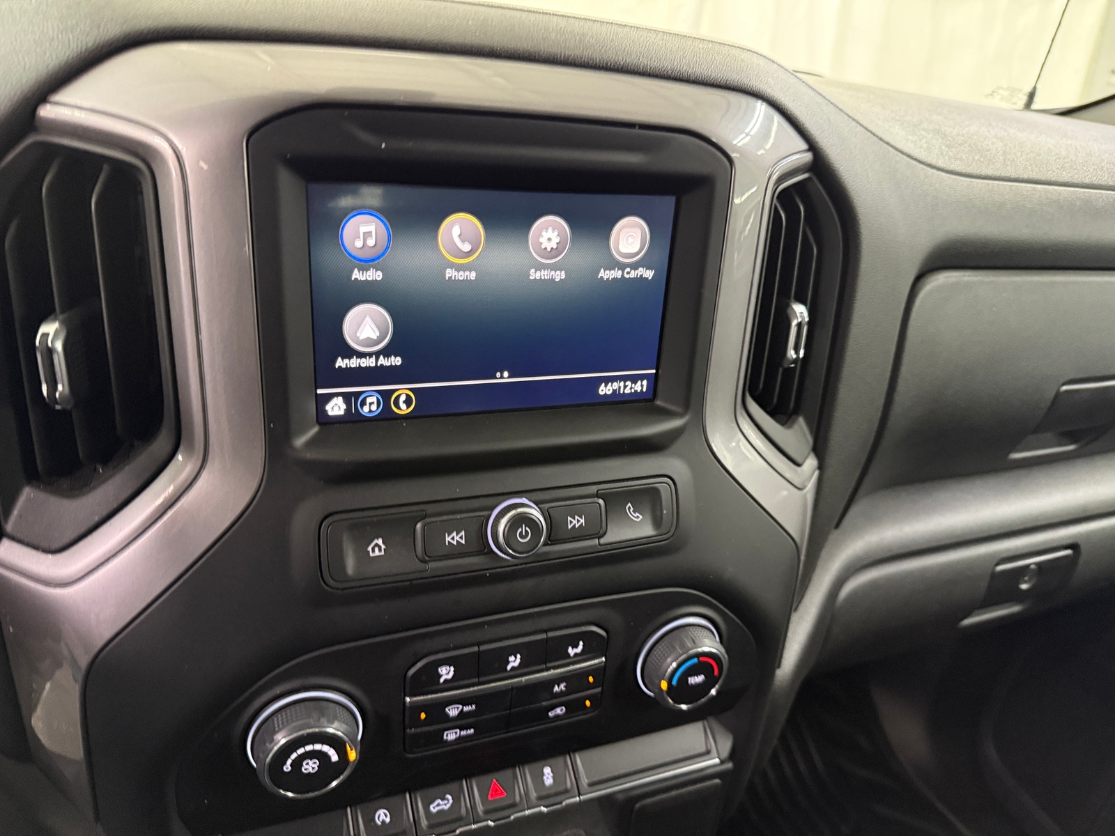 Thumbnail: 2022 Chevrolet Silverado 1500 - 4