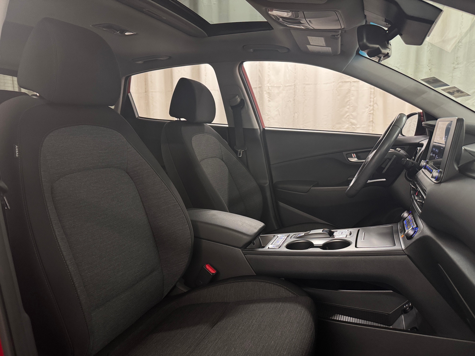 Thumbnail: 2022 Hyundai Kona - 2