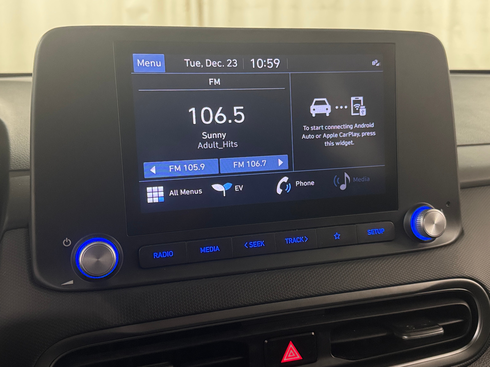 Thumbnail: 2022 Hyundai Kona - 4