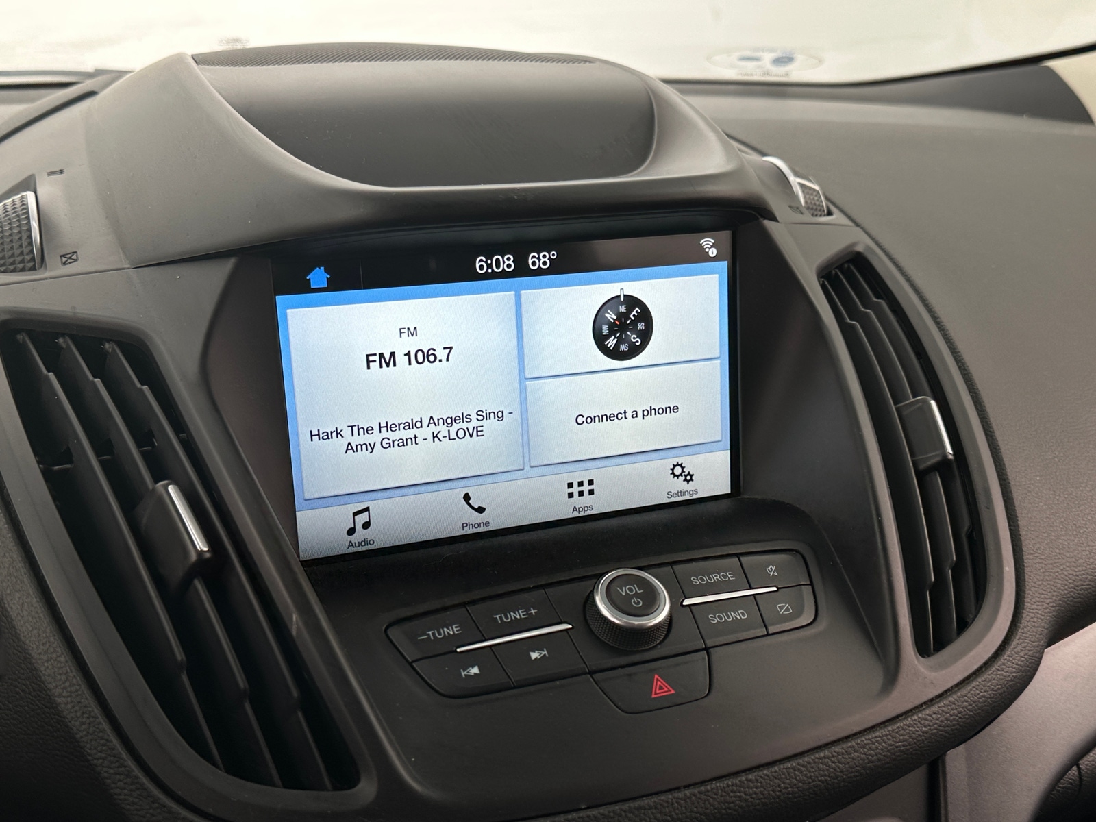 Thumbnail: 2019 Ford Escape - 4