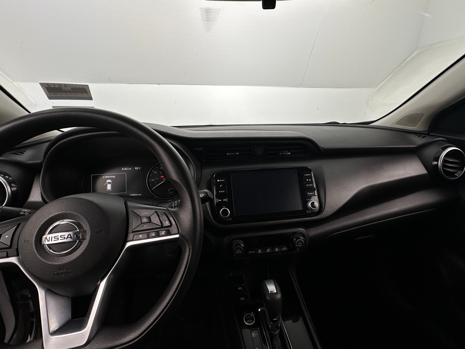 Thumbnail: 2021 Nissan Kicks - 3