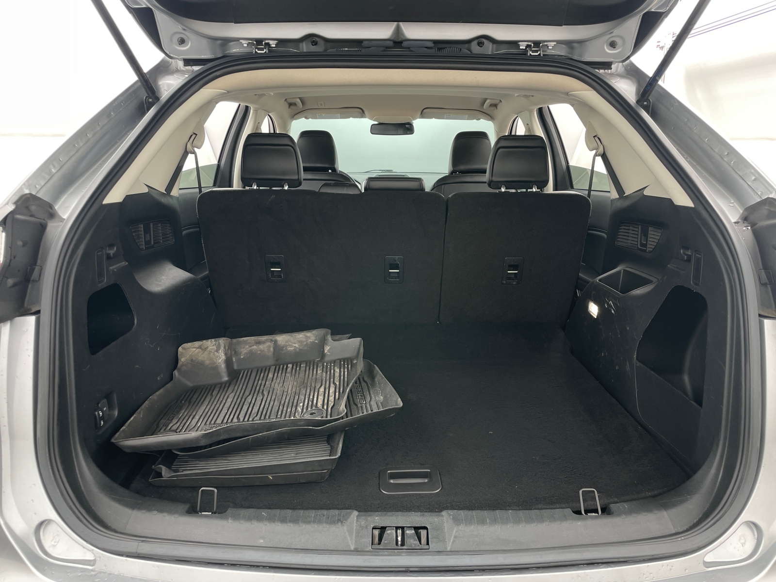 Thumbnail: 2021 Ford Edge - 6