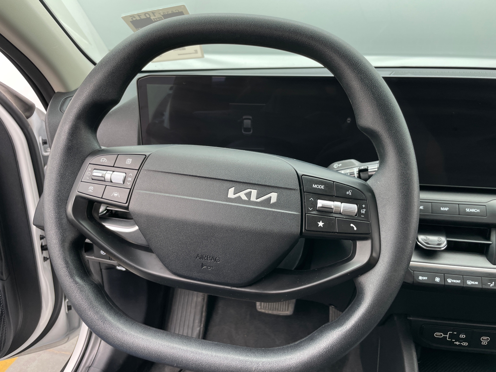 Thumbnail: 2025 Kia K4 - 5