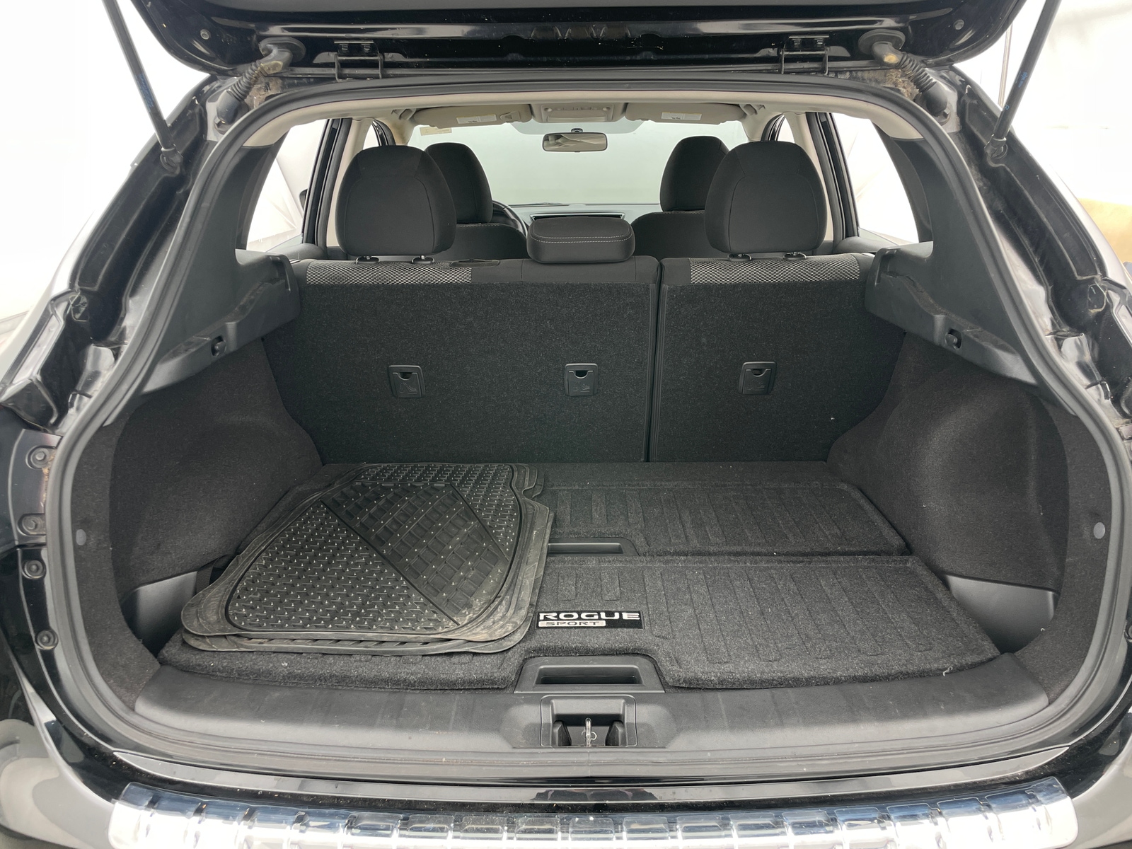 Thumbnail: 2018 Nissan Rogue Sport - 7