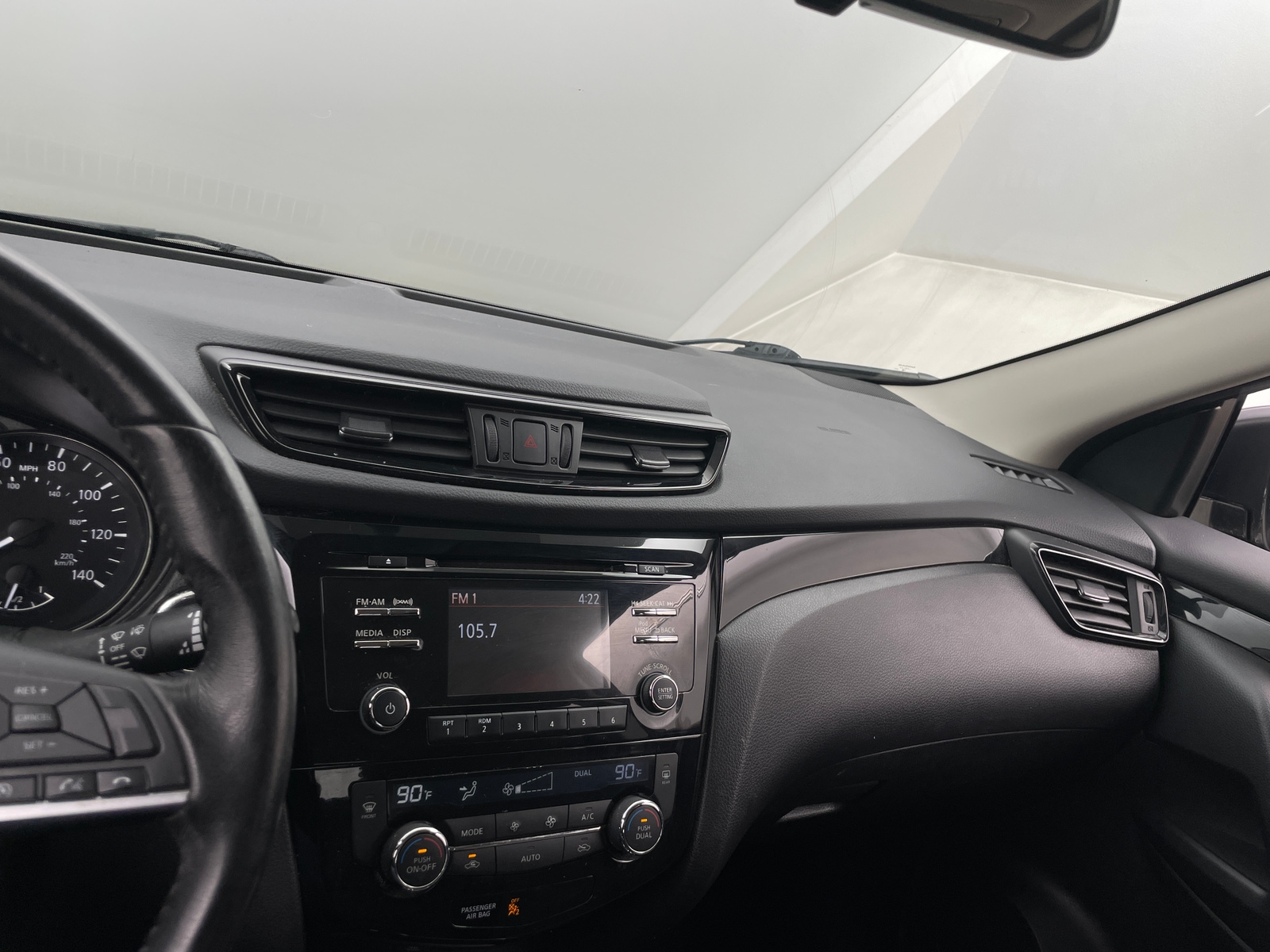 Thumbnail: 2018 Nissan Rogue Sport - 4