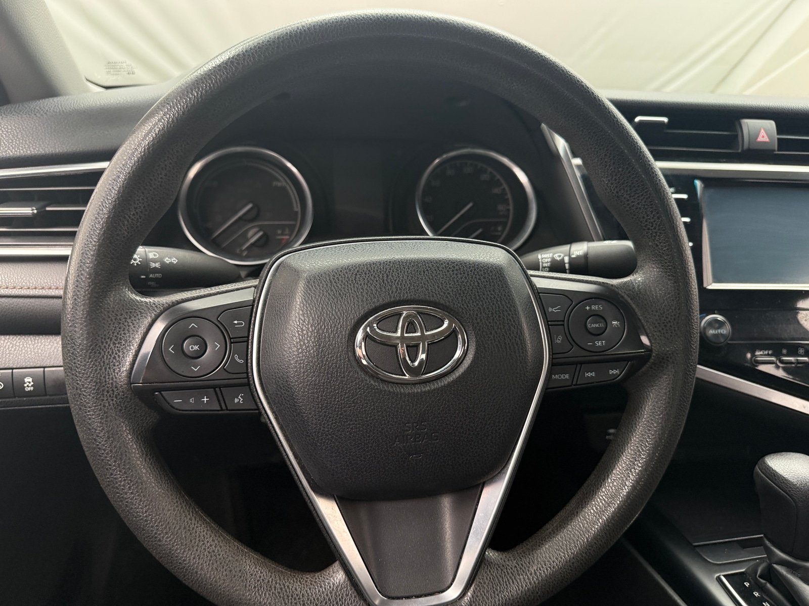 Thumbnail: 2018 Toyota Camry - 5