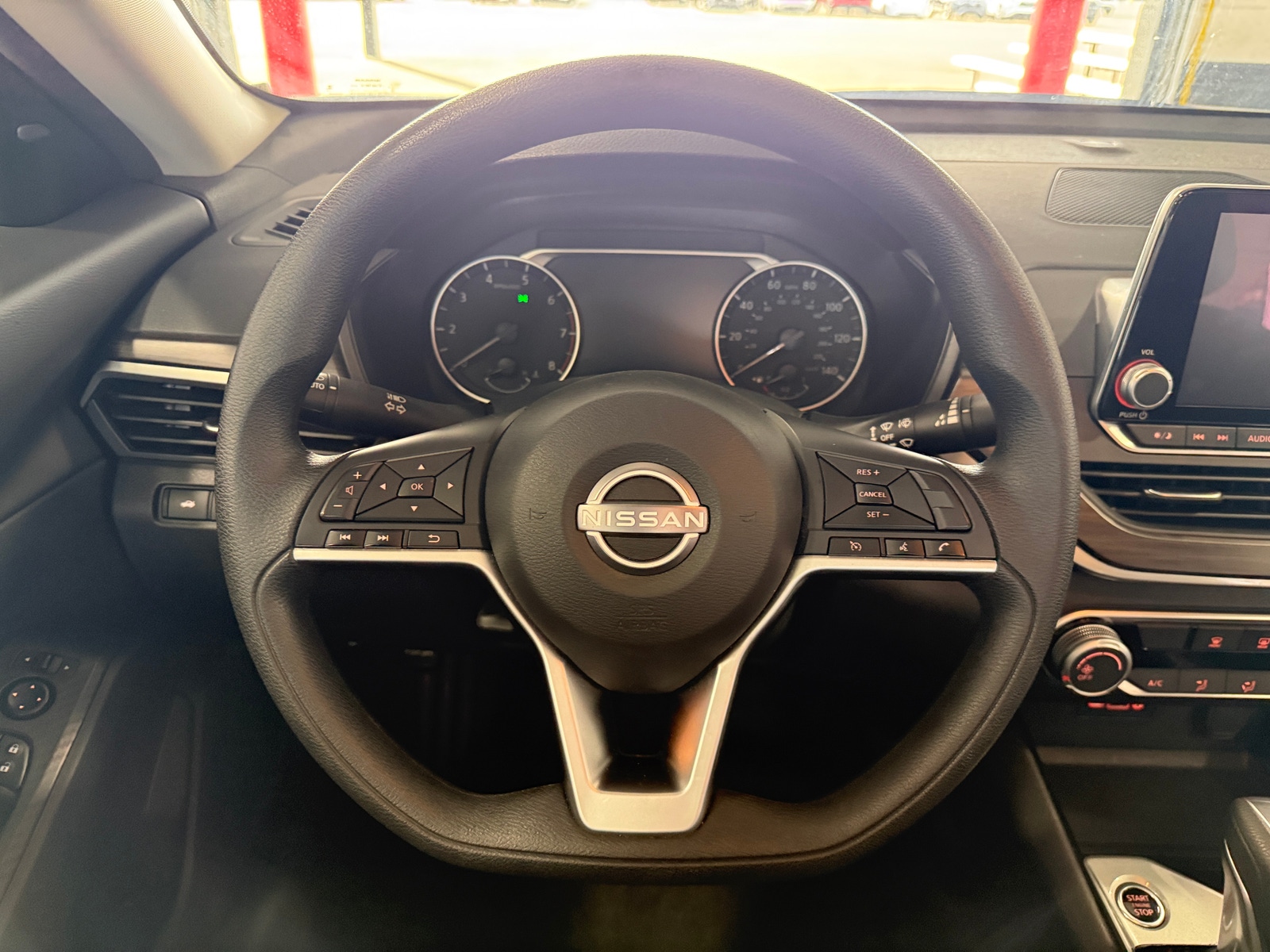 Thumbnail: 2024 Nissan Altima - 5