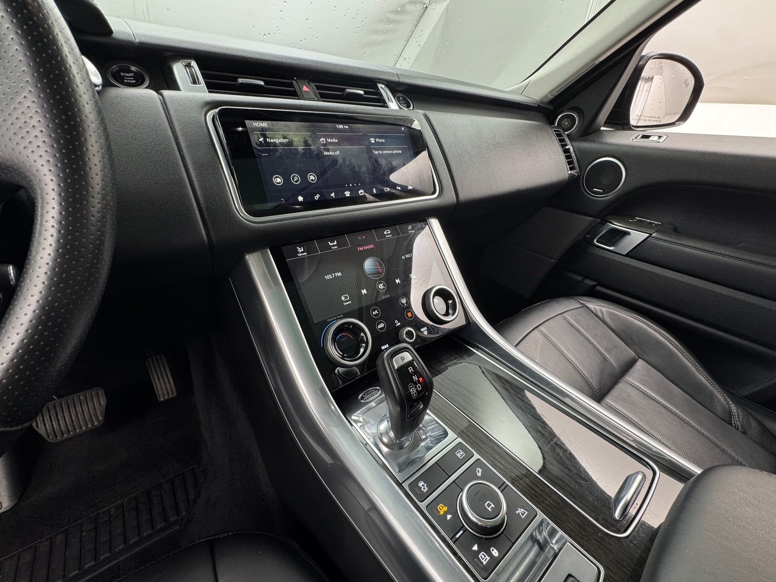 Thumbnail: 2020 Land Rover Range Rover Sport - 3