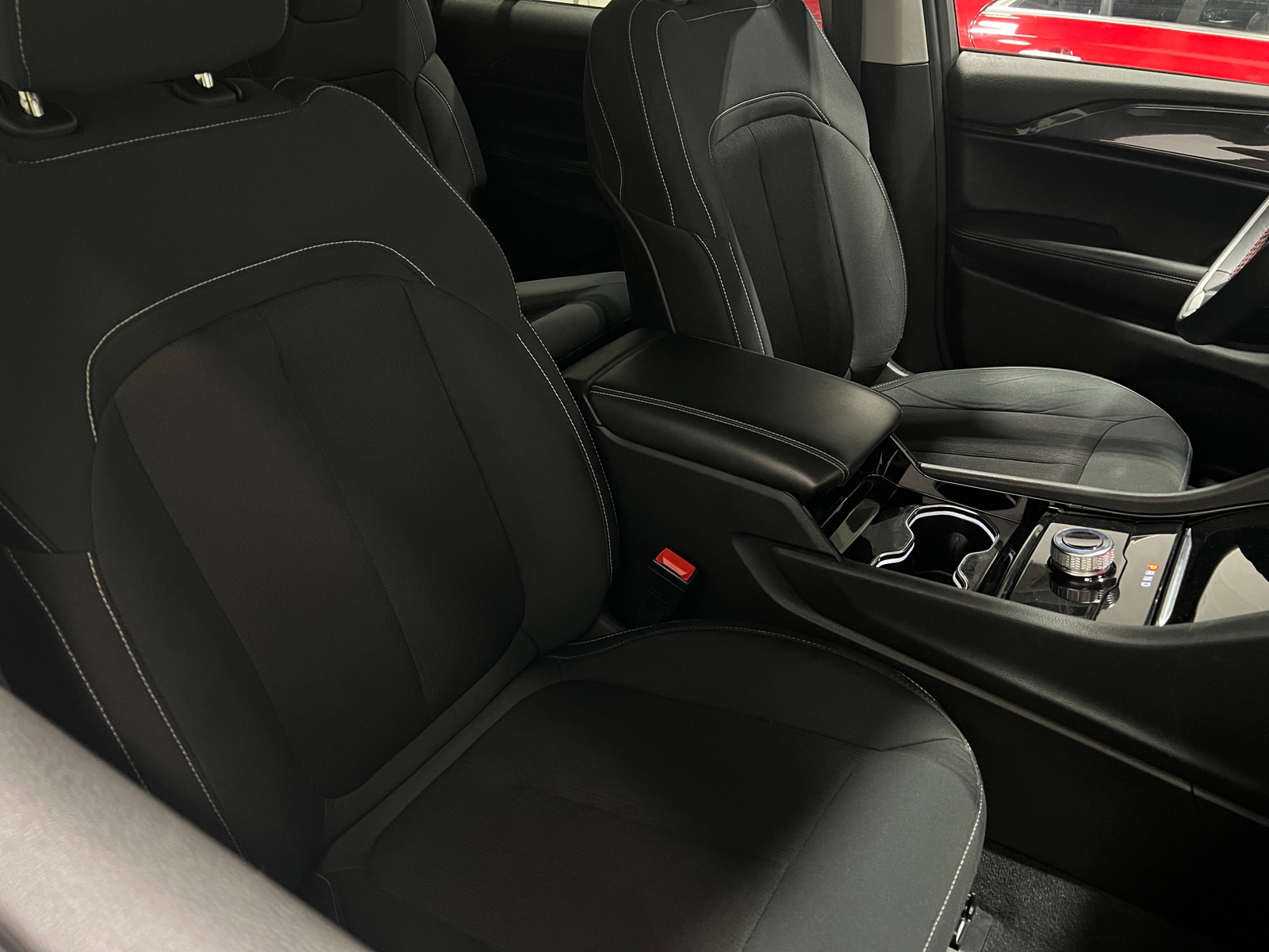 Thumbnail: 2022 Jeep Grand Cherokee L - 2