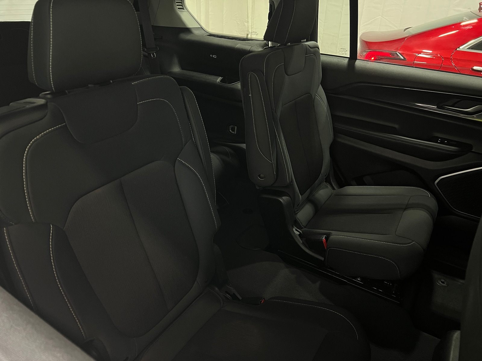 Thumbnail: 2022 Jeep Grand Cherokee L - 6