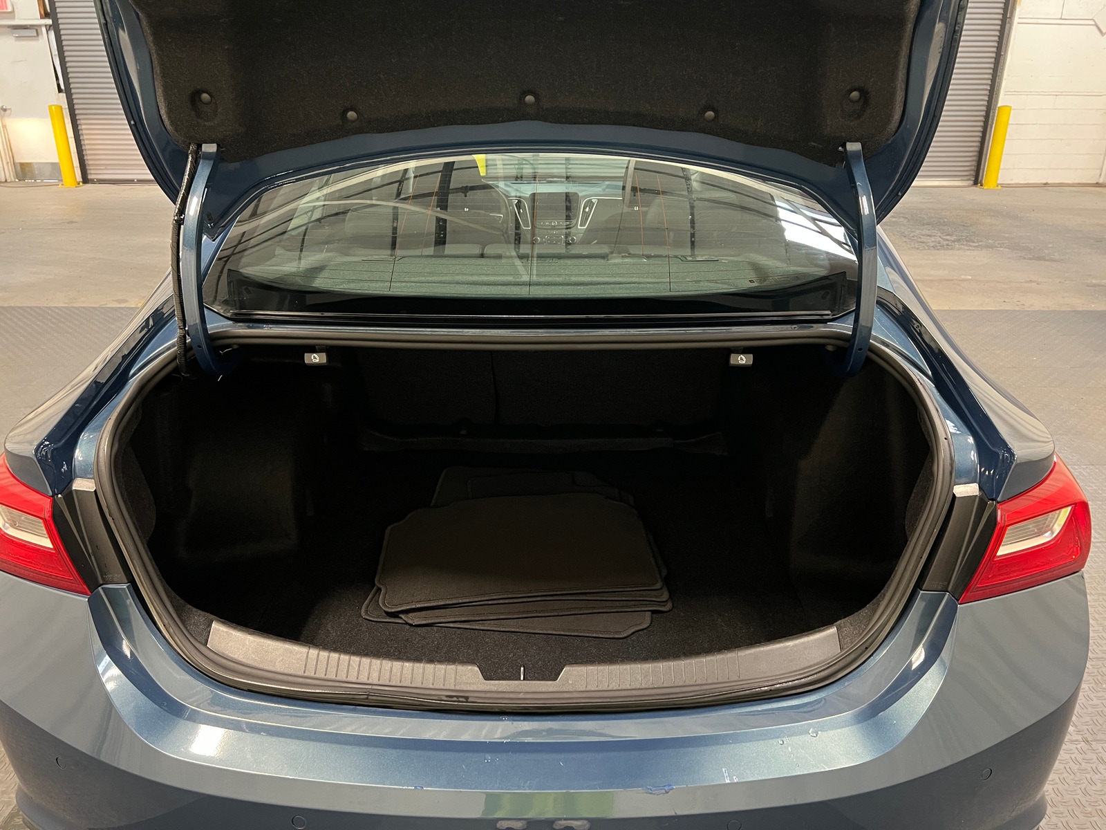 Thumbnail: 2024 Chevrolet Malibu - 7