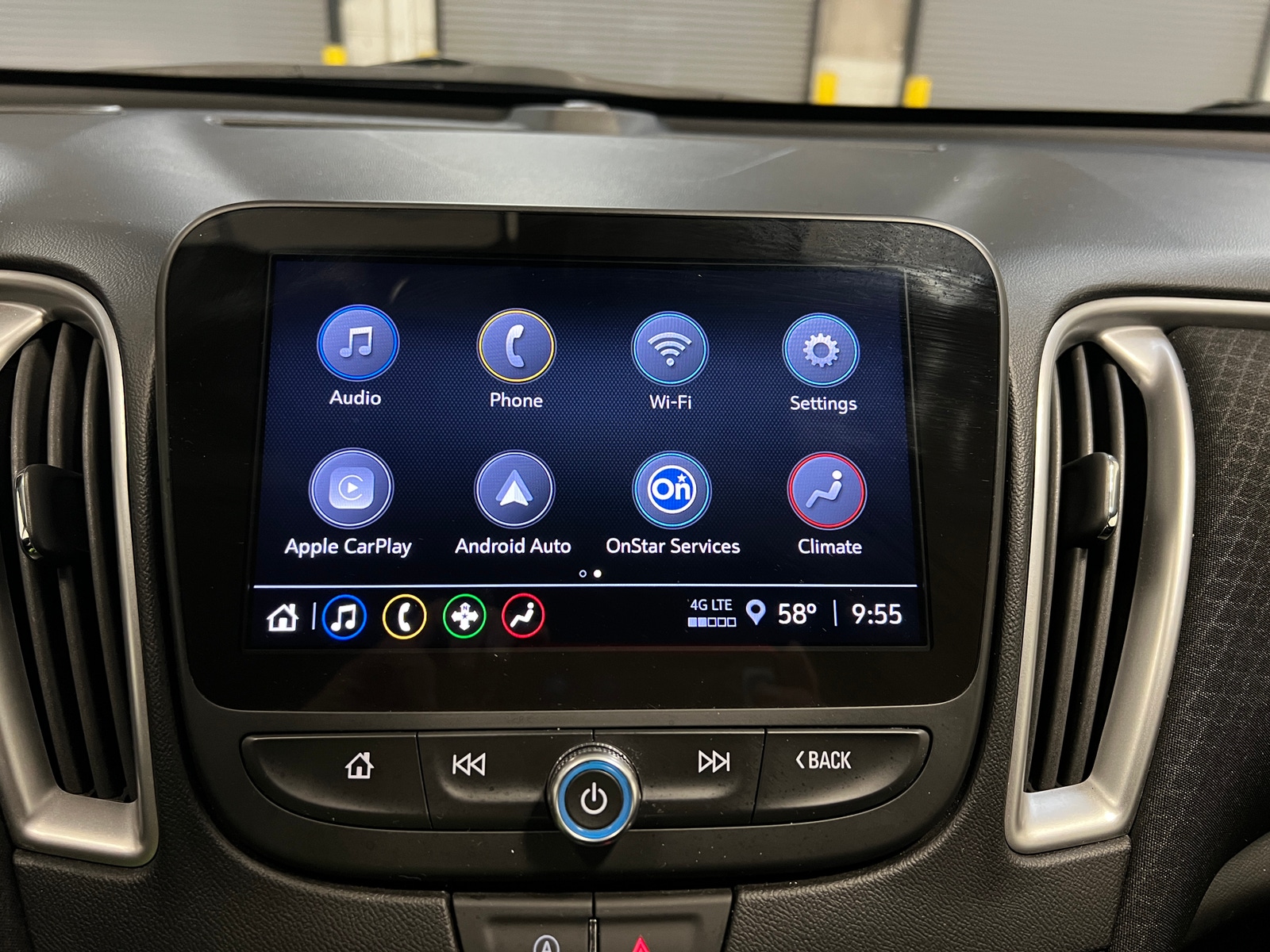 Thumbnail: 2024 Chevrolet Malibu - 4