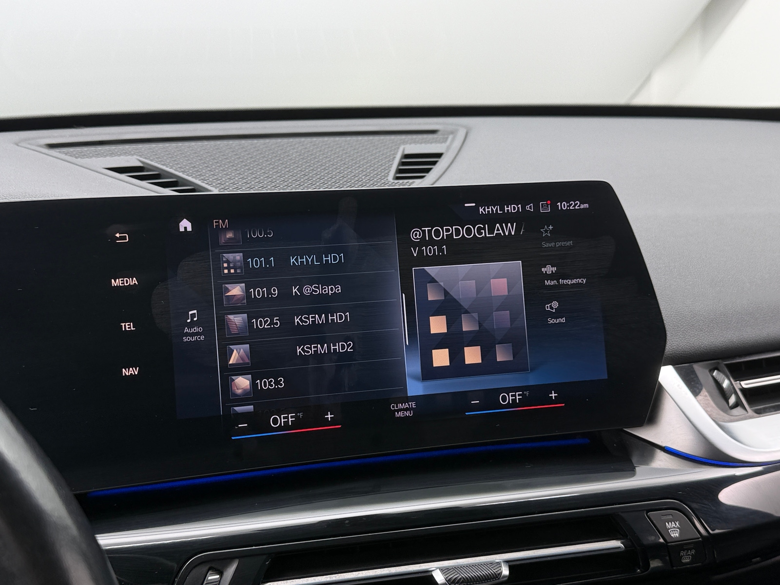 Thumbnail: 2023 BMW X1 - 3