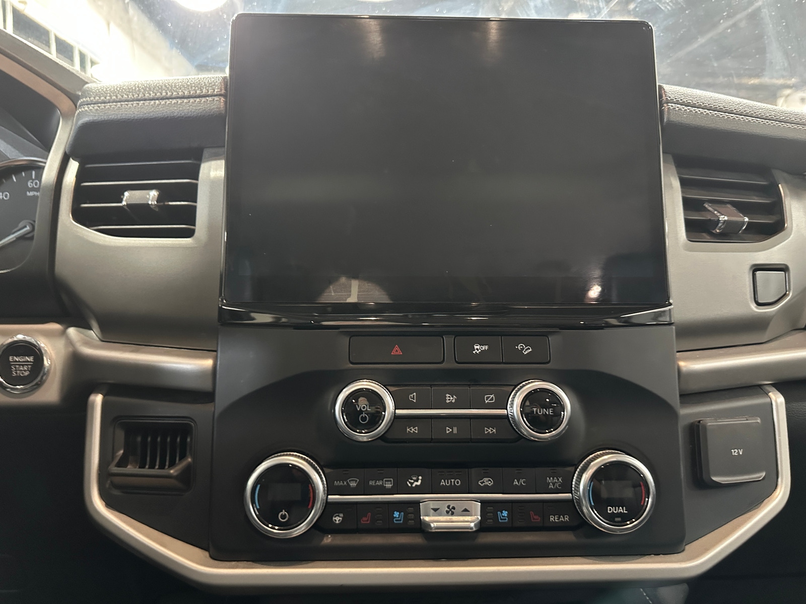 Thumbnail: 2023 Ford Expedition MAX - 3