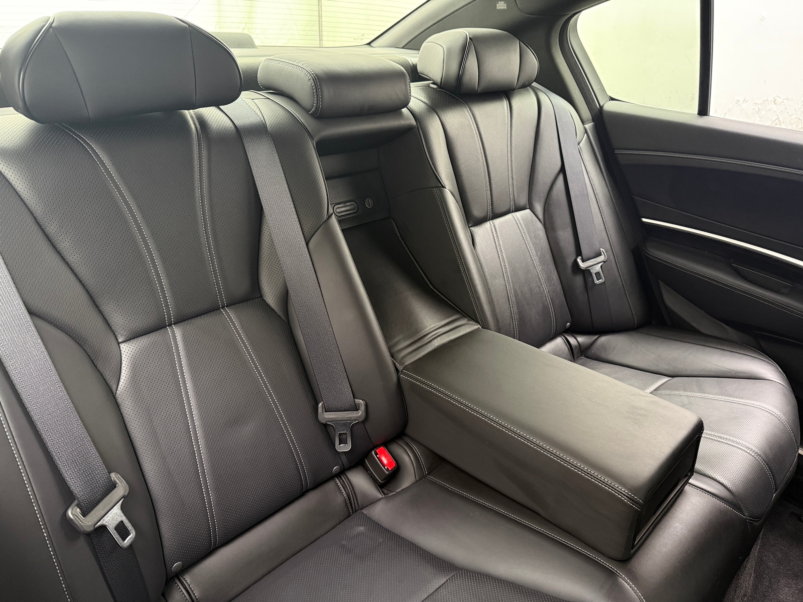 Thumbnail: 2018 Acura RLX - 5