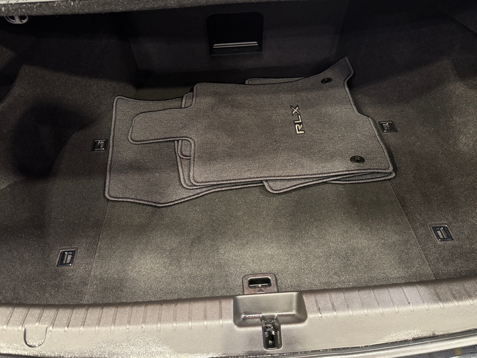 Thumbnail: 2018 Acura RLX - 6