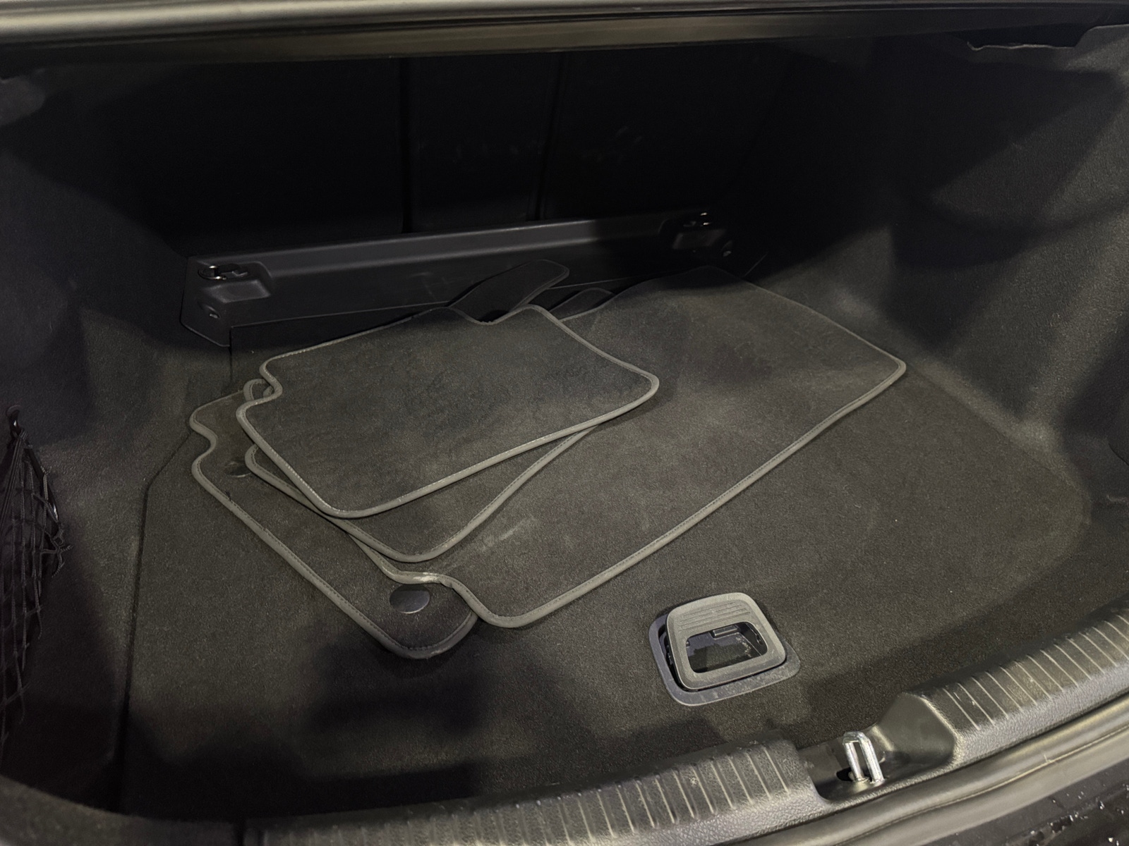 Thumbnail: 2024 Mercedes-Benz C-Class - 6