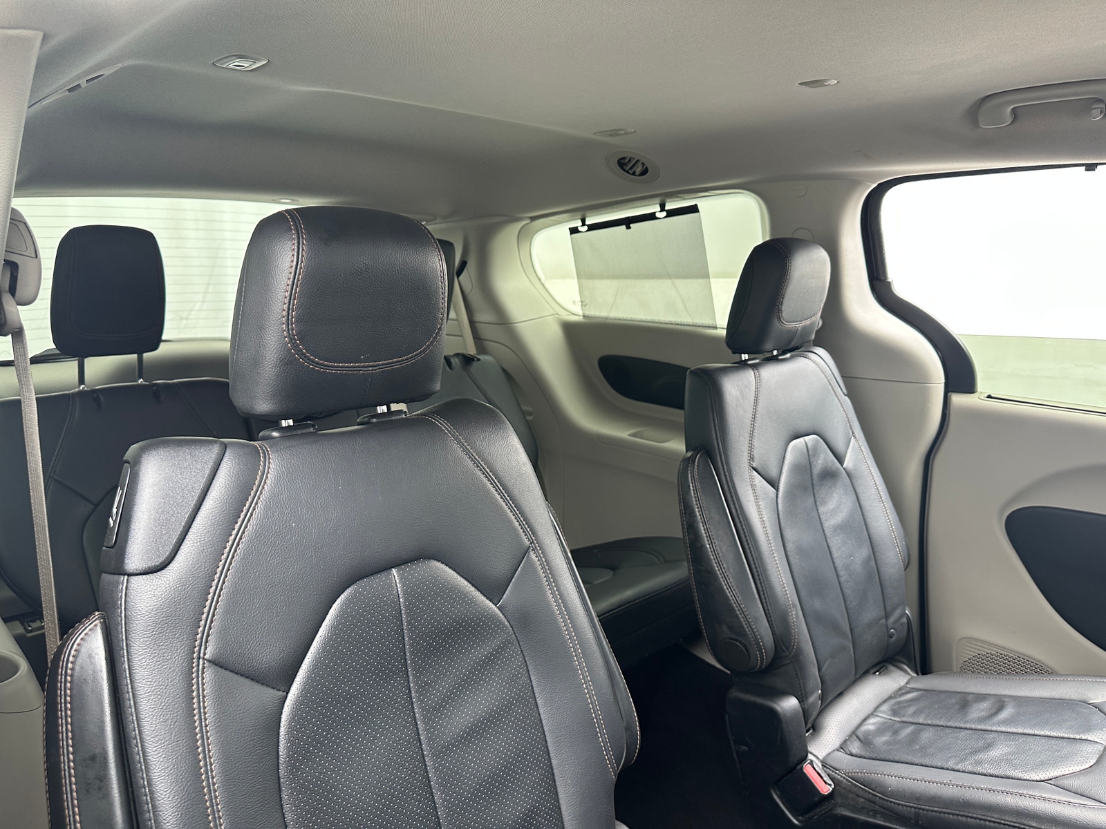 Thumbnail: 2017 Chrysler Pacifica - 5