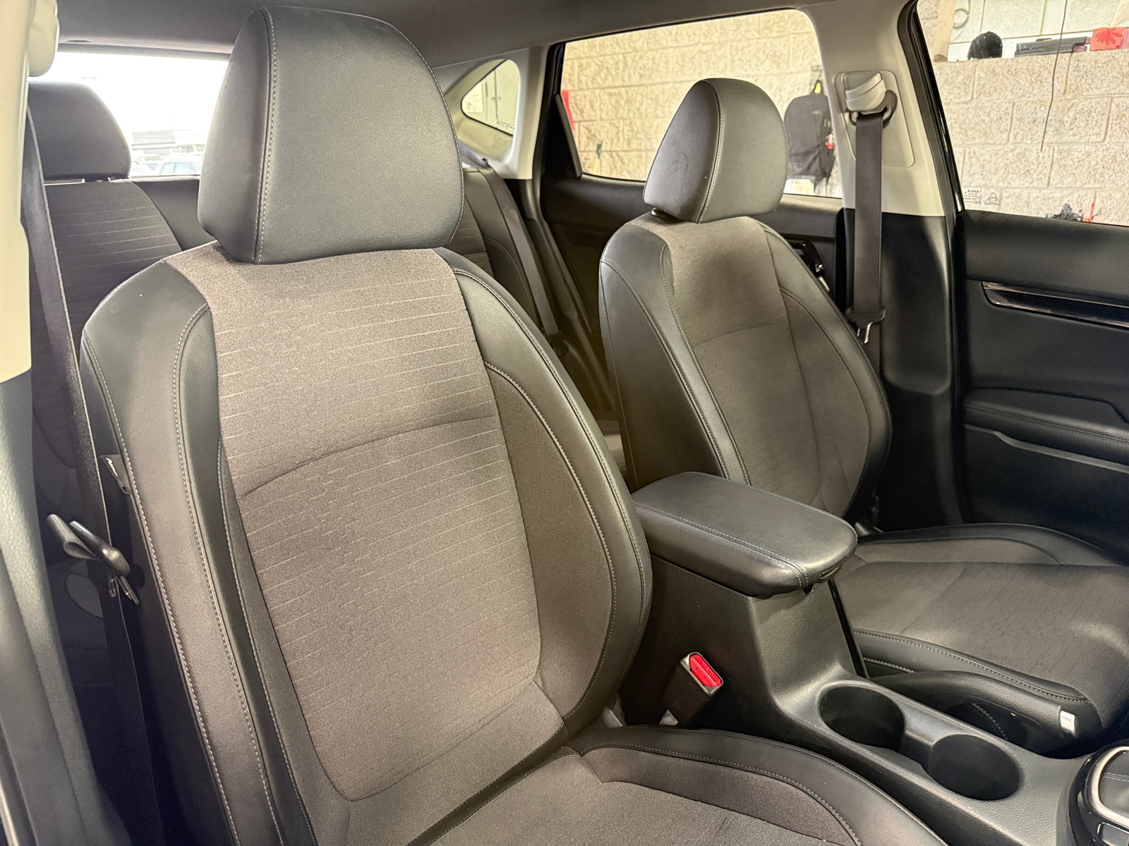 Thumbnail: 2023 Kia Seltos - 2