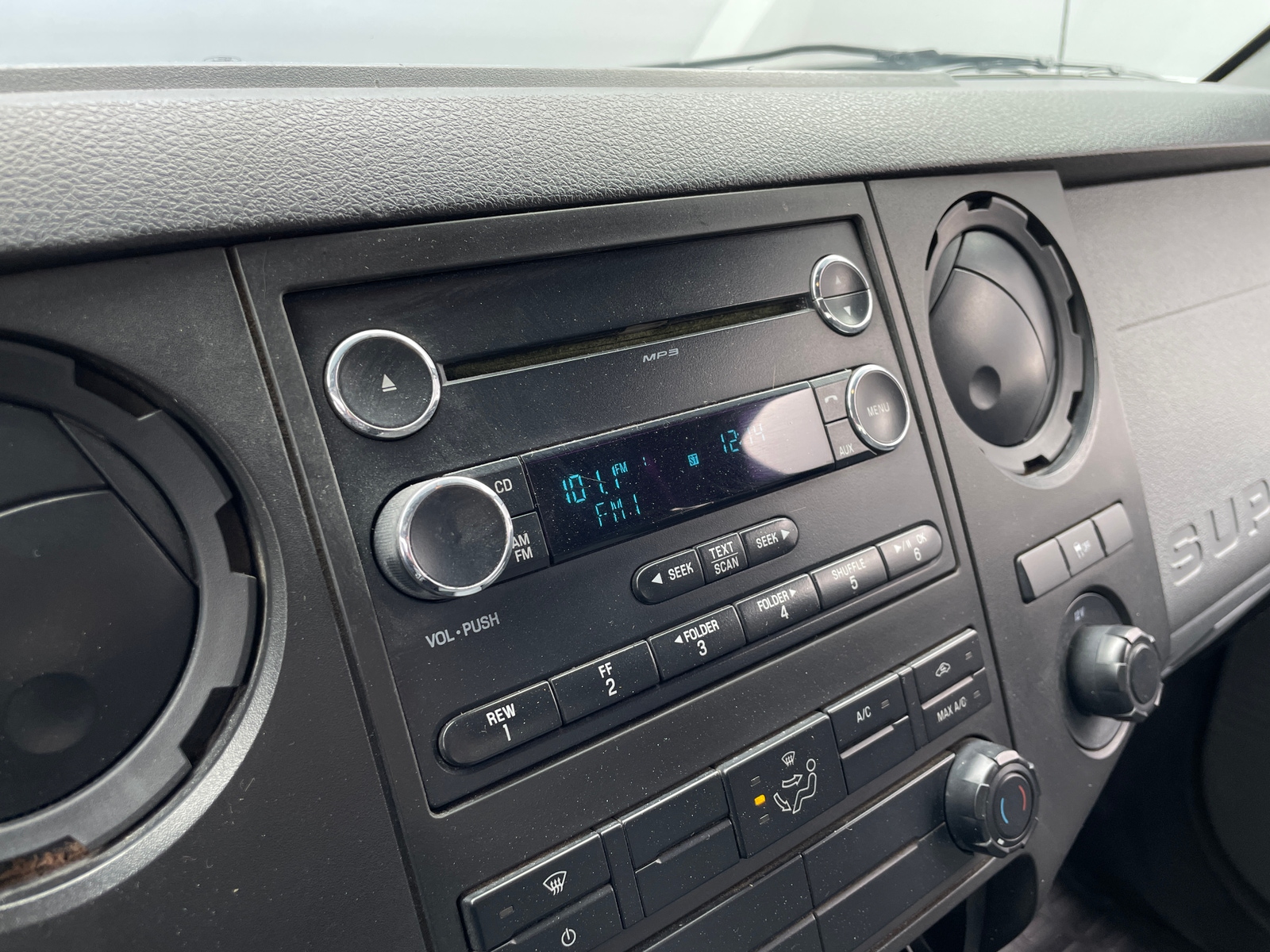 Thumbnail: 2016 Ford Econoline - 4