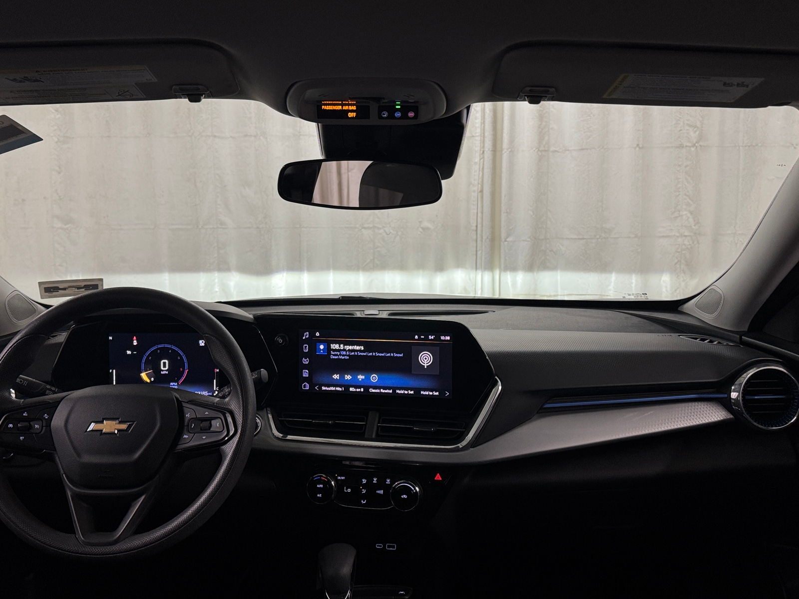 Thumbnail: 2025 Chevrolet Trax - 3