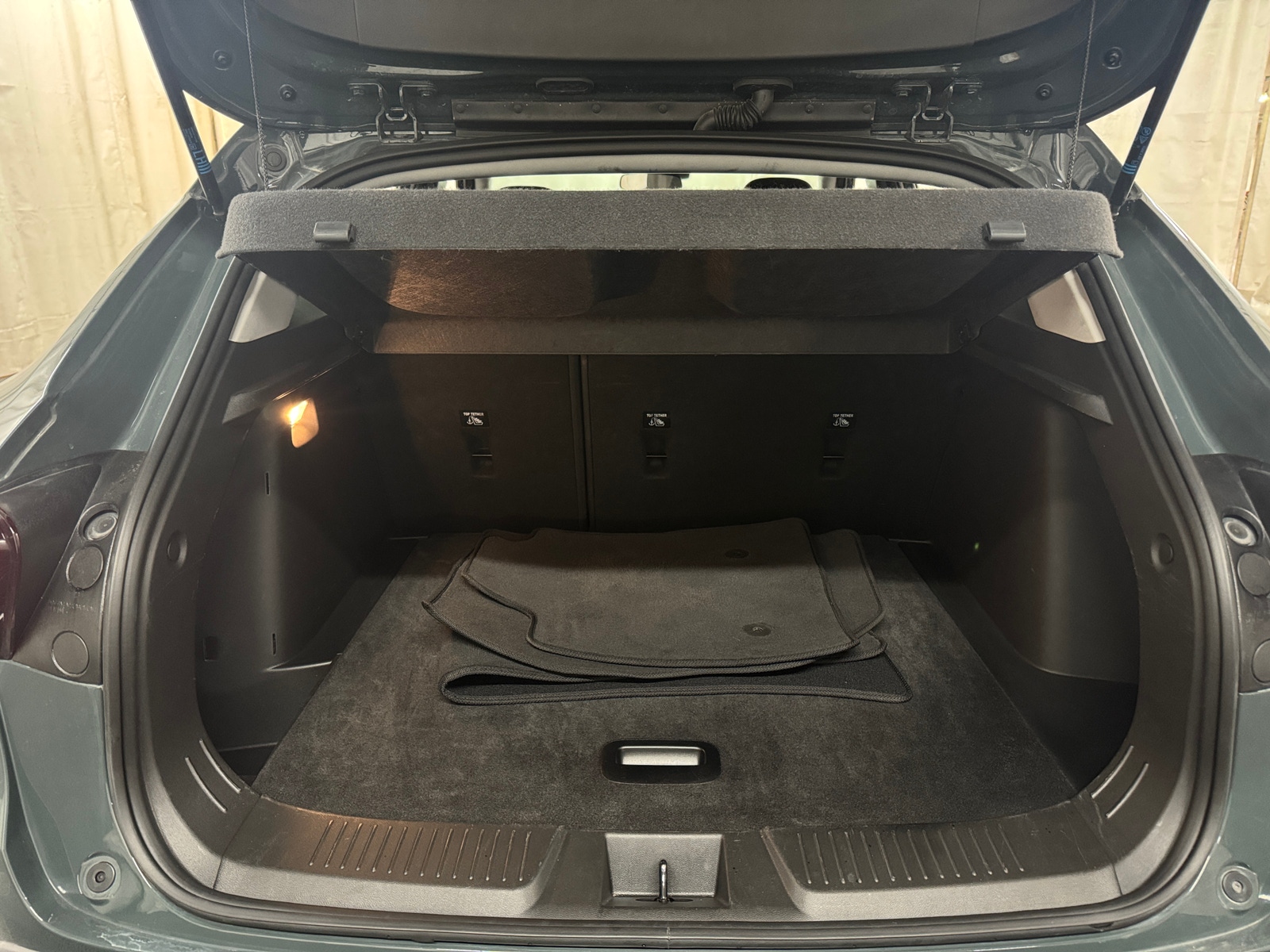 Thumbnail: 2025 Chevrolet Trax - 7