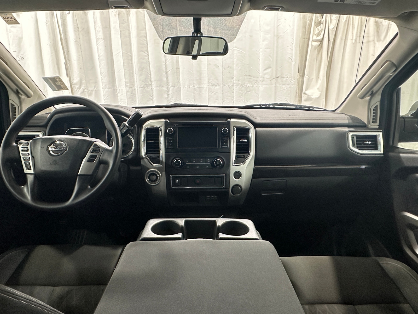 Thumbnail: 2019 Nissan Titan - 3