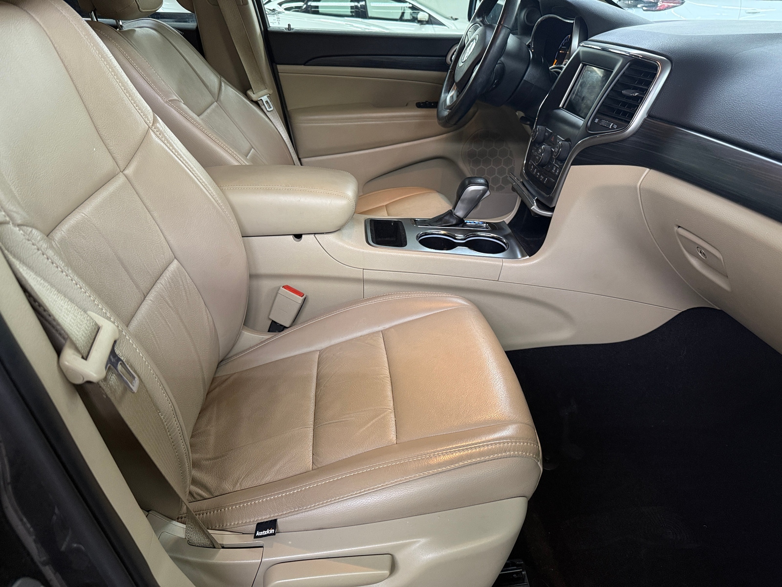 Thumbnail: 2020 Jeep Grand Cherokee - 2