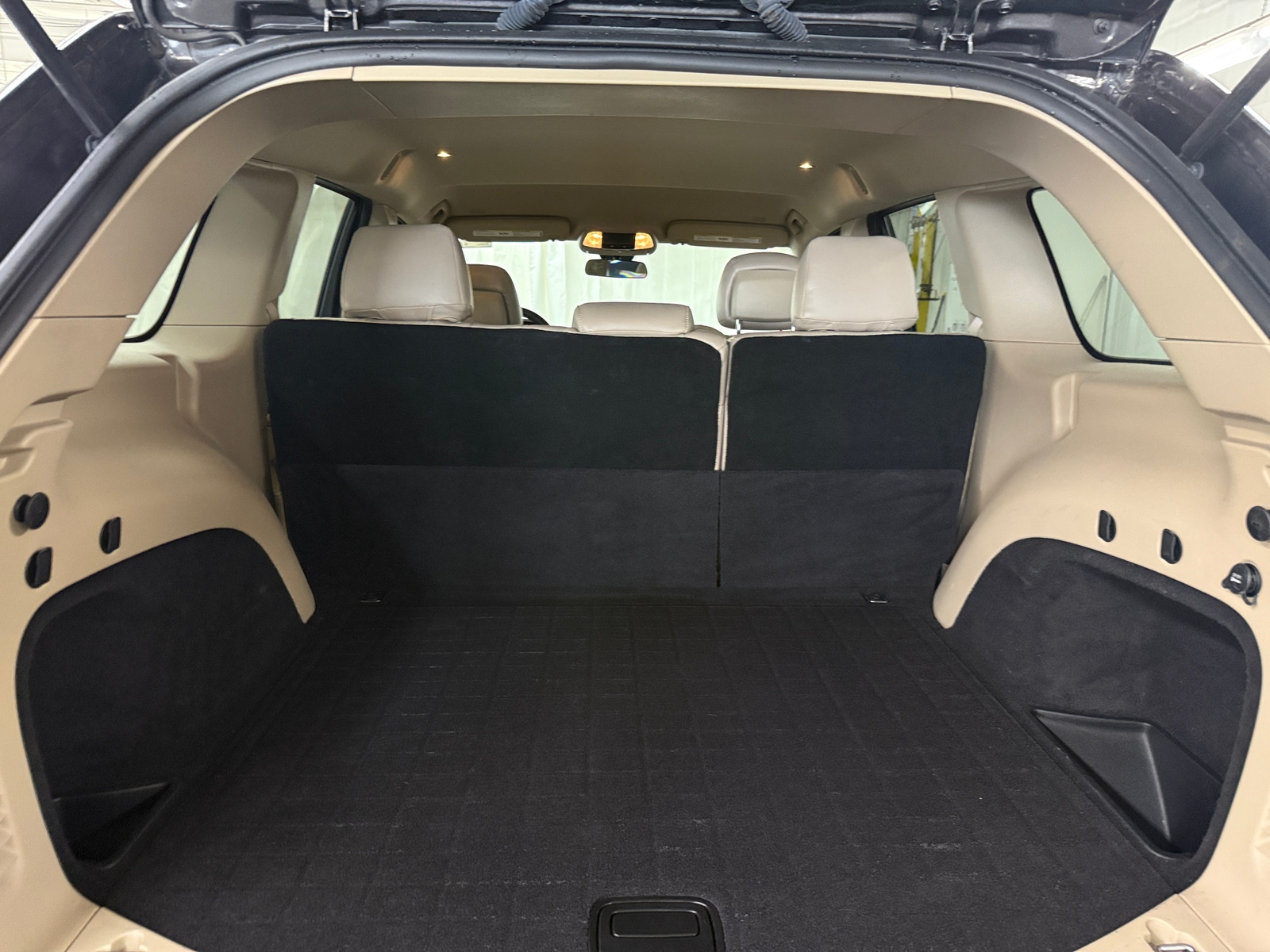 Thumbnail: 2020 Jeep Grand Cherokee - 7