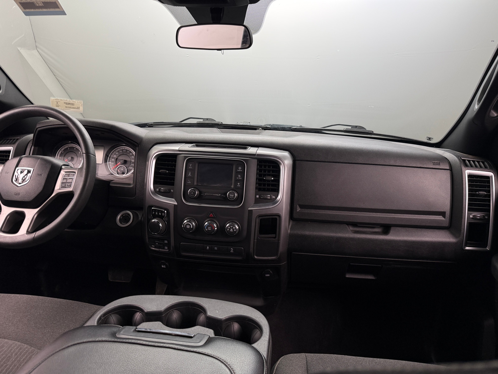 Thumbnail: 2021 RAM 1500 Classic - 3