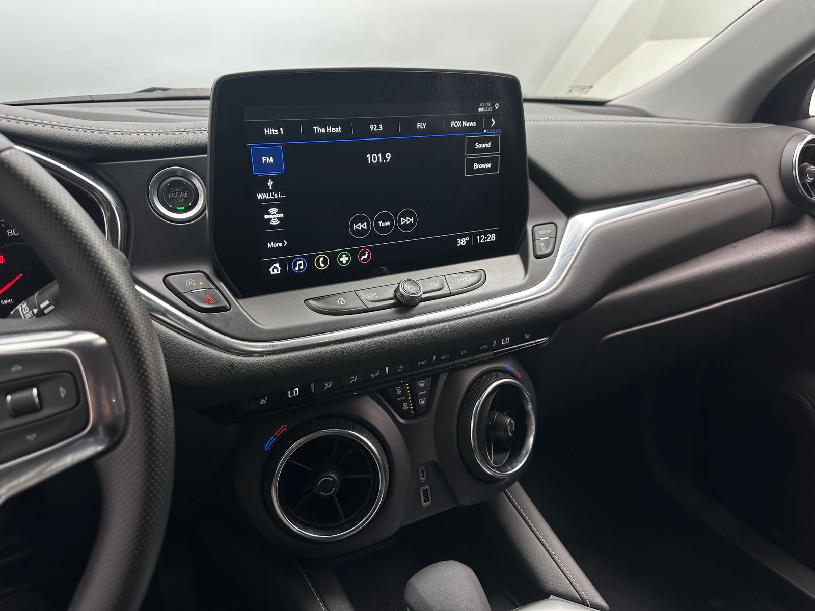 Thumbnail: 2025 Chevrolet Blazer - 4