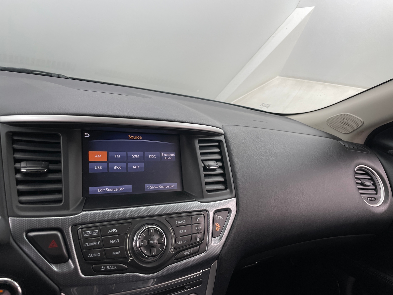 Thumbnail: 2018 Nissan Pathfinder - 3