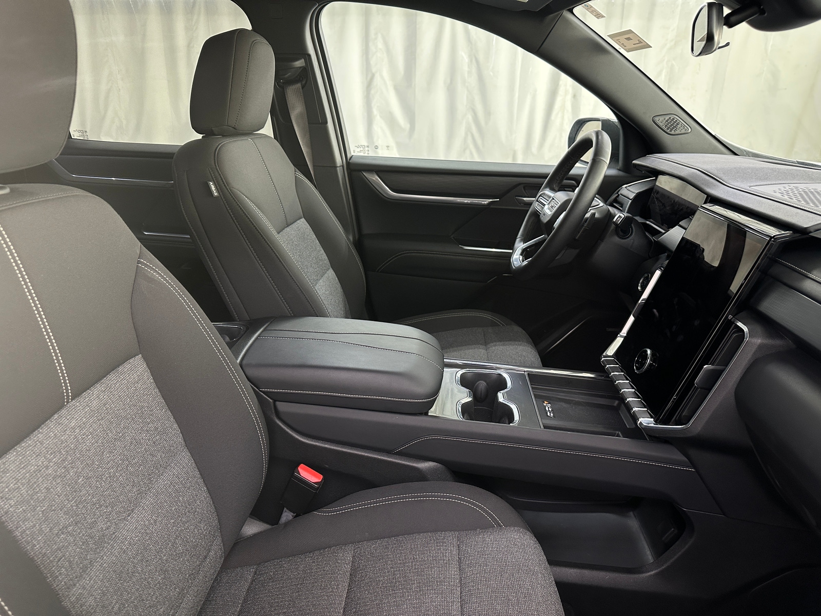 Thumbnail: 2025 GMC Acadia - 2