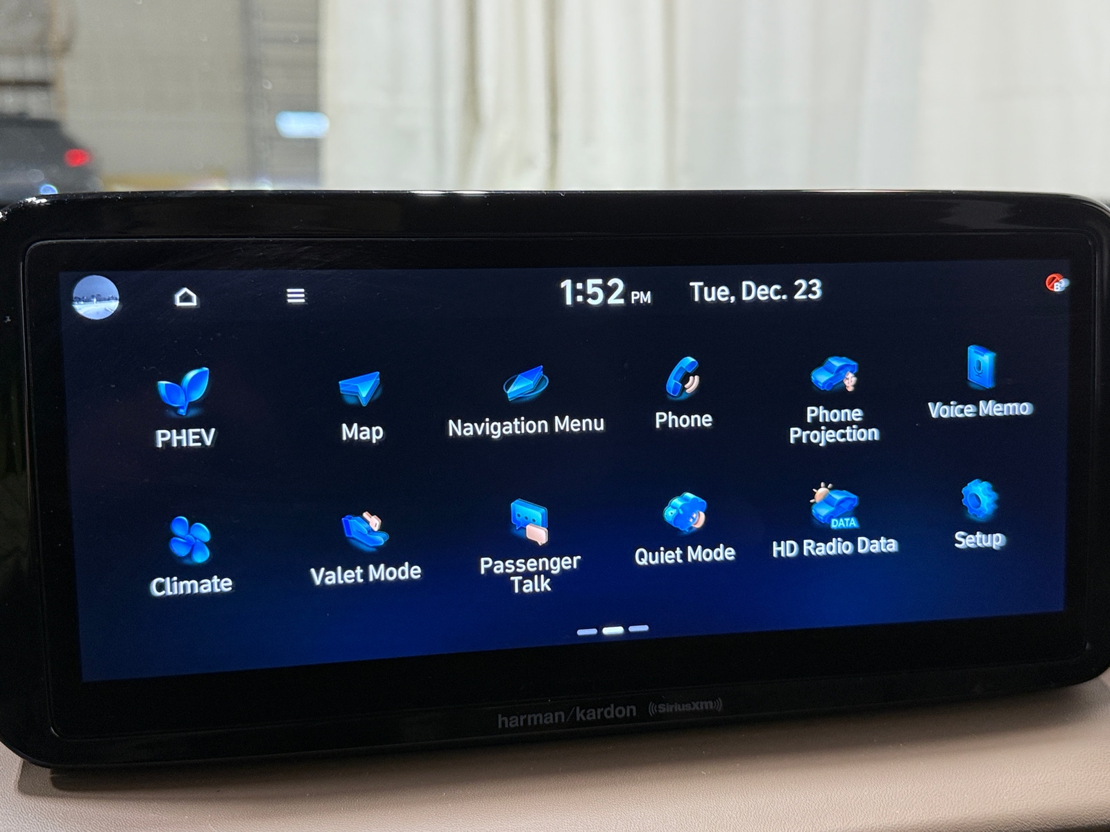 Thumbnail: 2022 Hyundai Santa Fe - 3