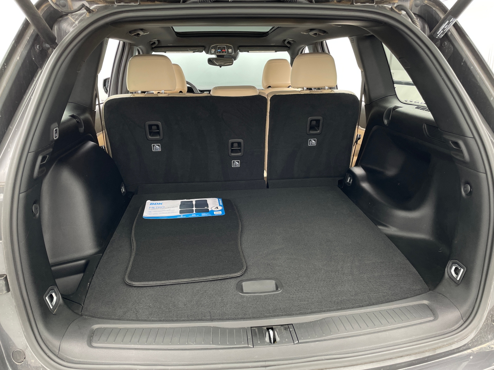 Thumbnail: 2024 Jeep Grand Cherokee - 6