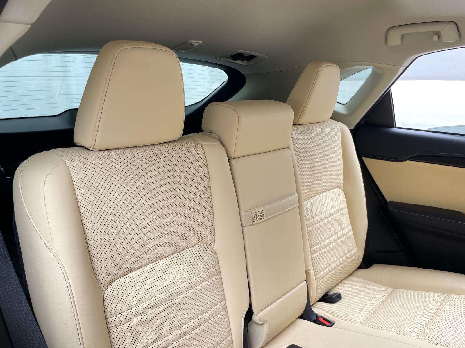 Thumbnail: 2015 Lexus NX - 5