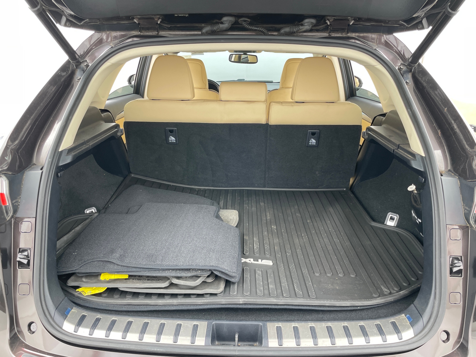 Thumbnail: 2015 Lexus NX - 6