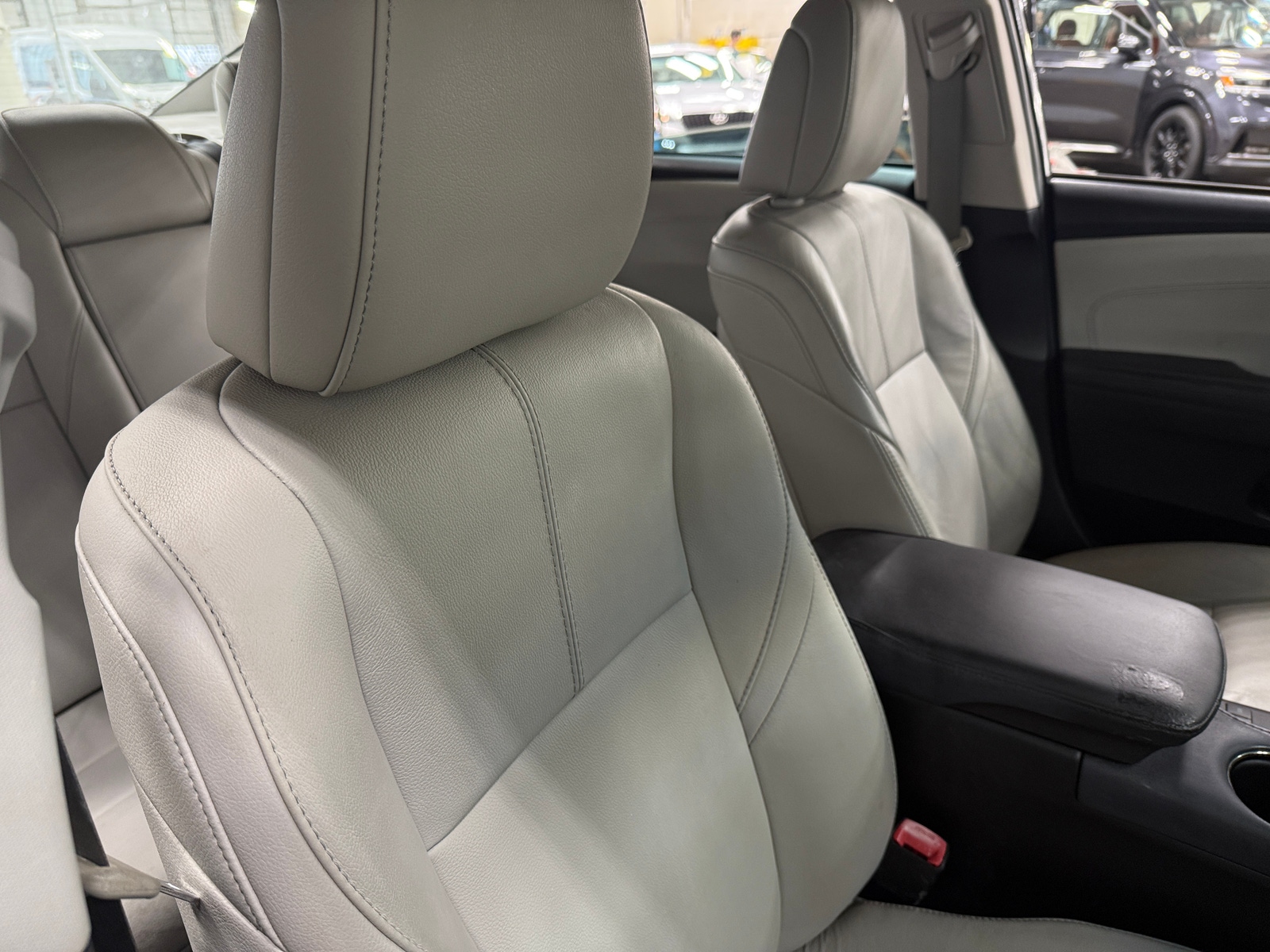 Thumbnail: 2014 Toyota Avalon - 2