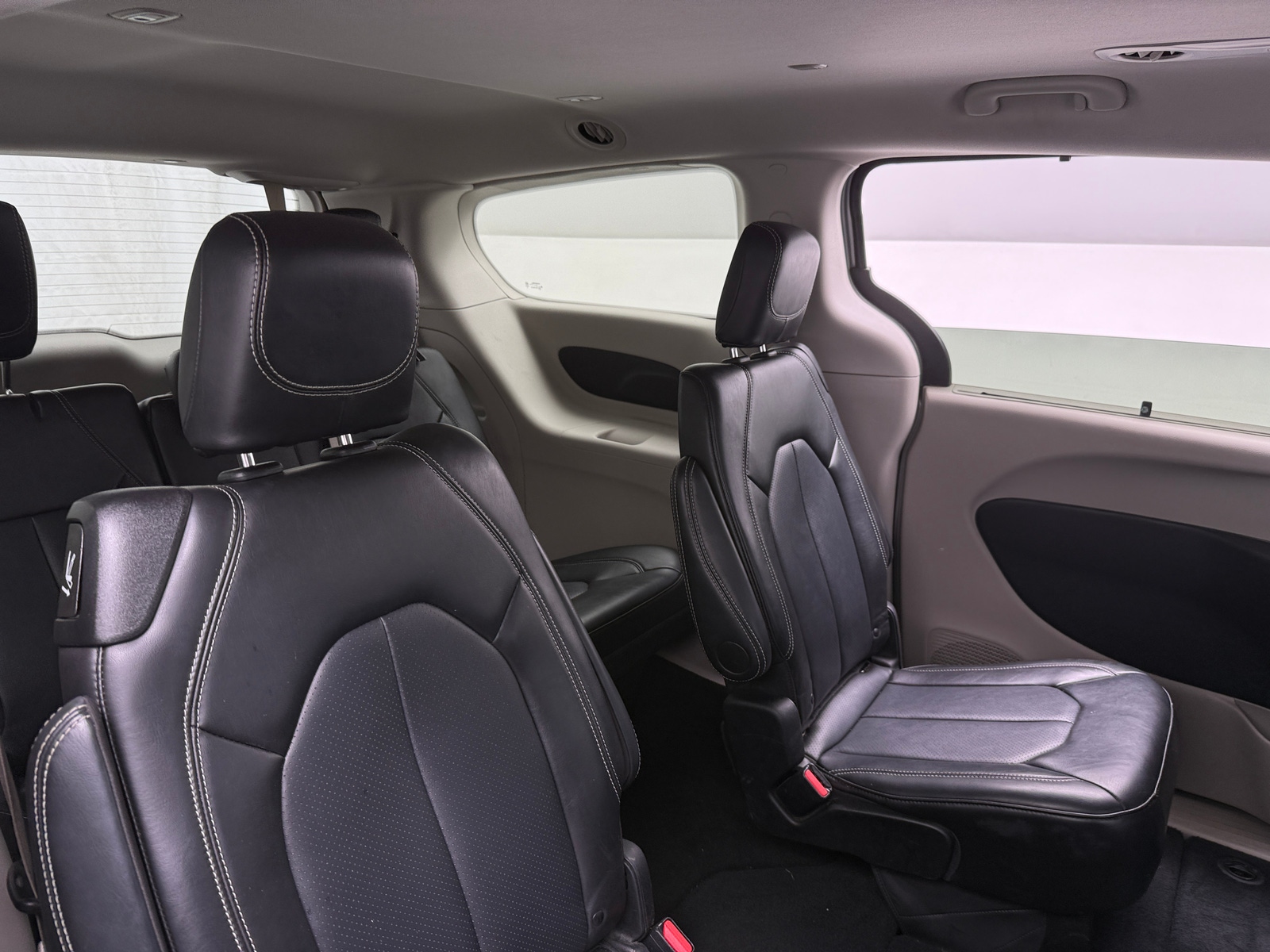 Thumbnail: 2024 Chrysler Pacifica - 5