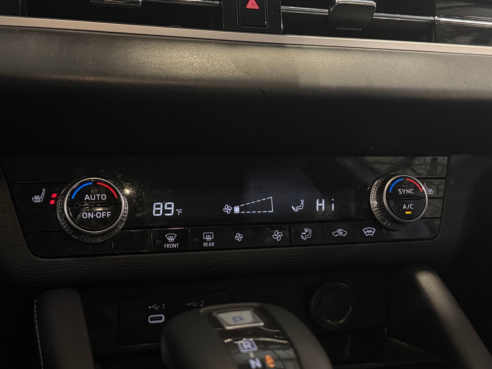 Thumbnail: 2025 Mitsubishi Outlander - 3