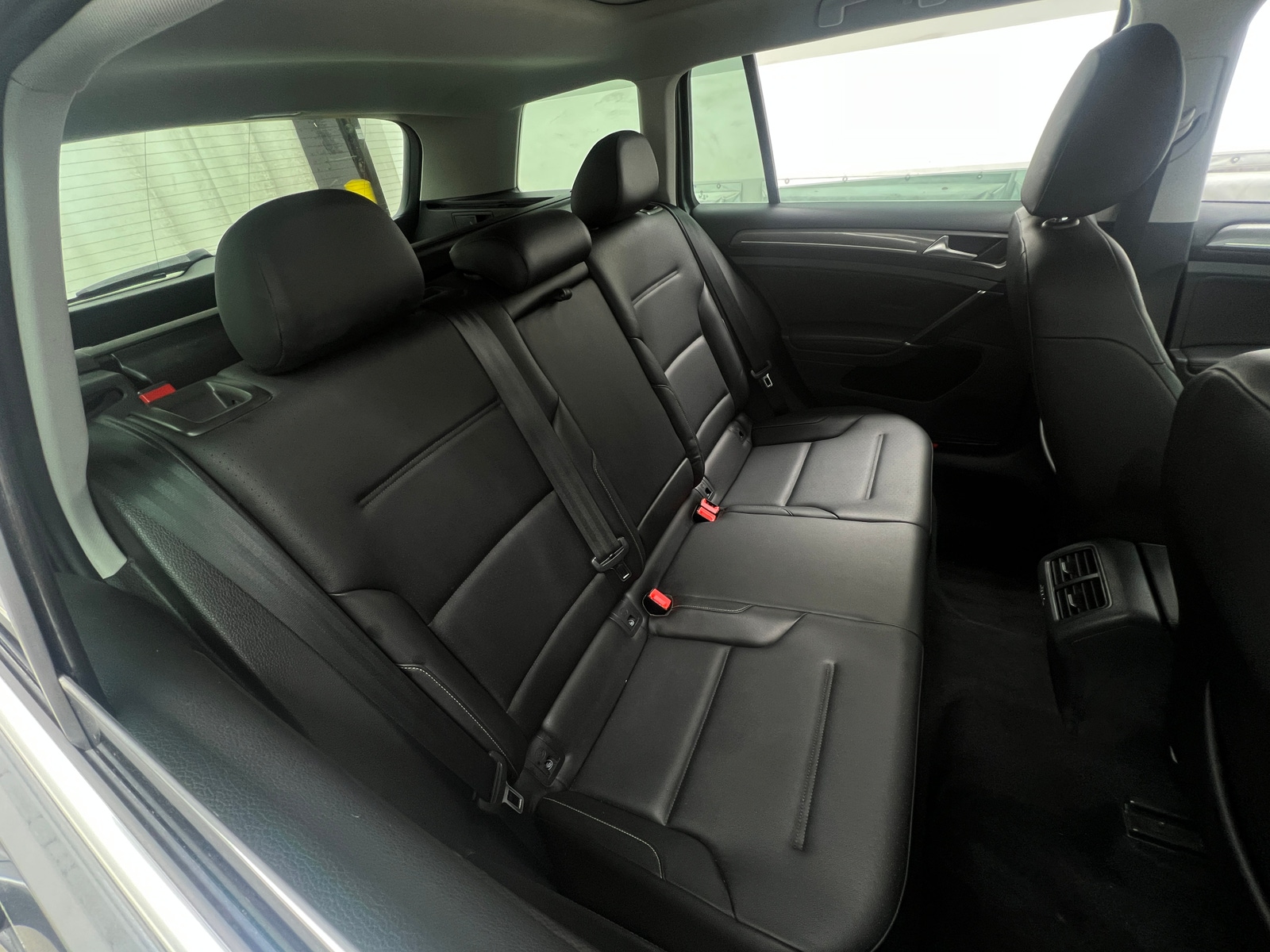 Thumbnail: 2017 Volkswagen Golf - 5