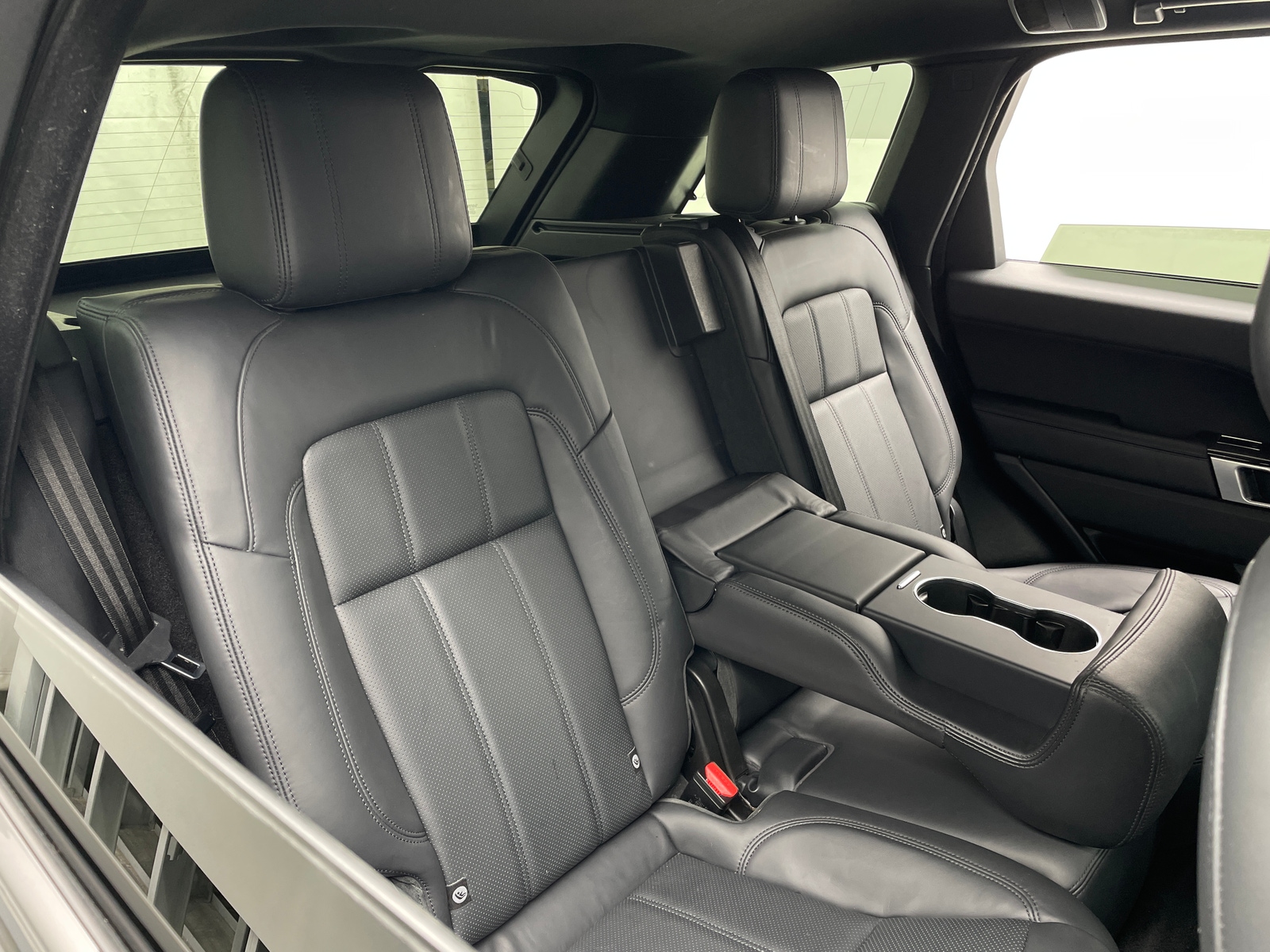 Thumbnail: 2020 Land Rover Range Rover Sport - 5