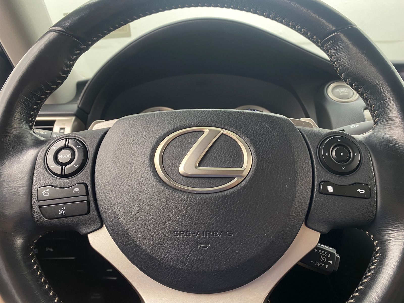 Thumbnail: 2016 Lexus IS - 4