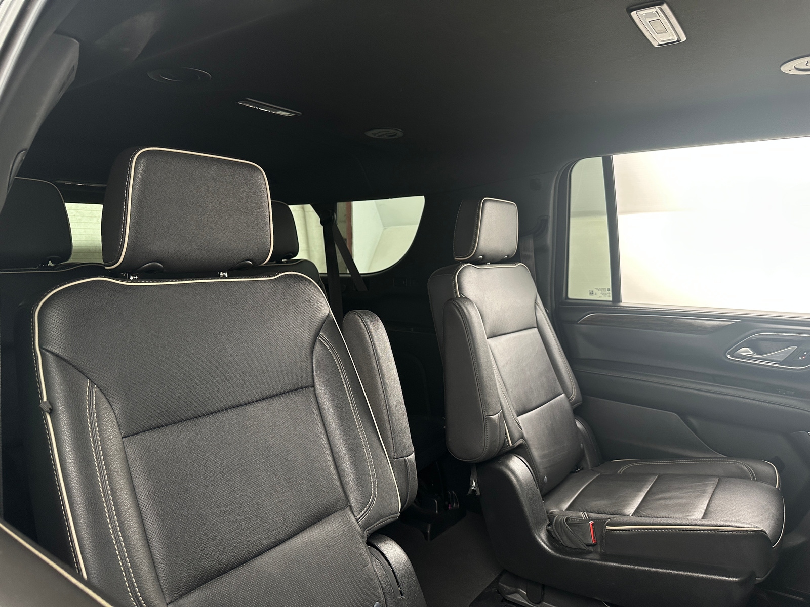 Thumbnail: 2023 Chevrolet Suburban - 5