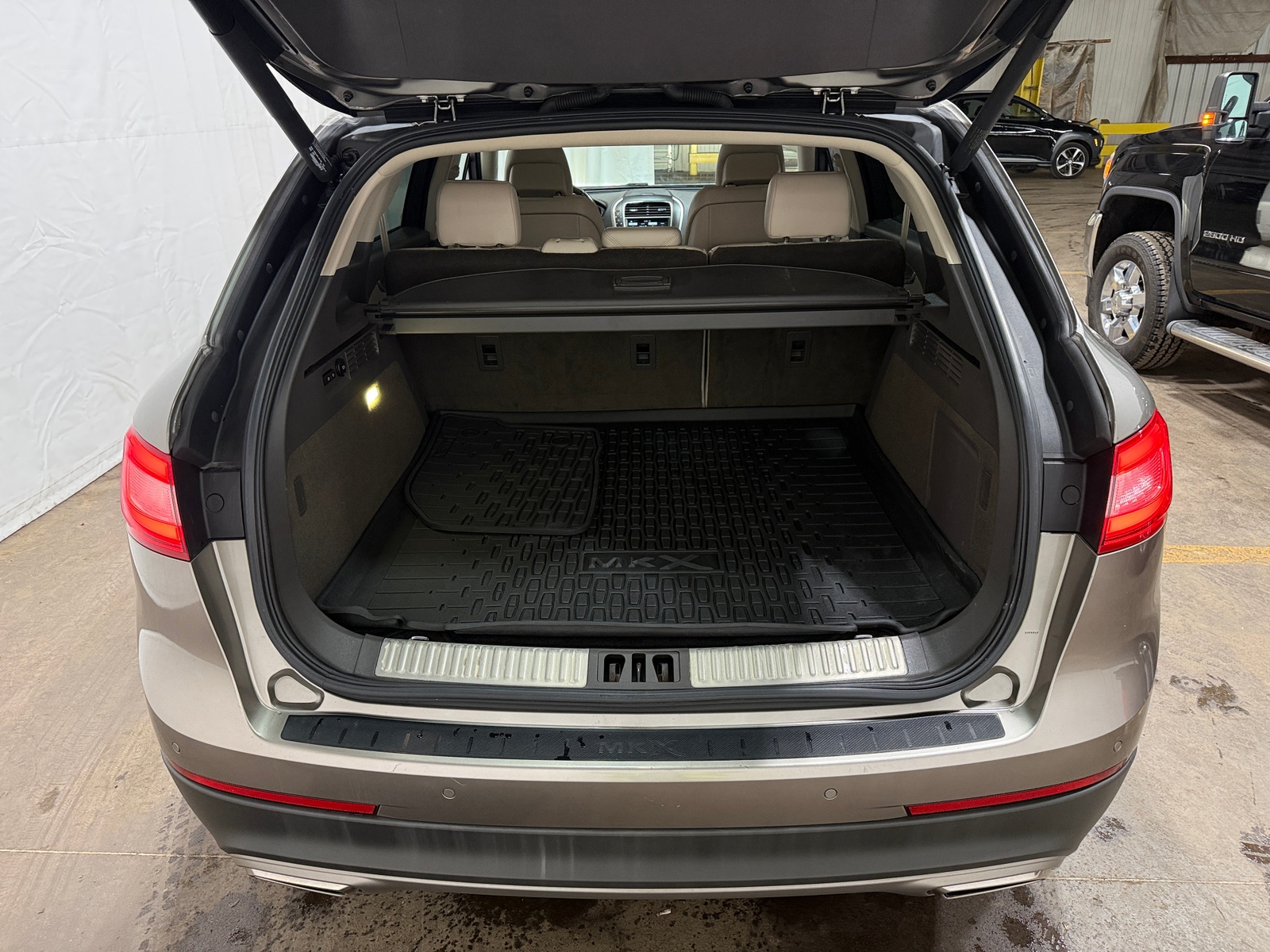 Thumbnail: 2016 Lincoln MKX - 6