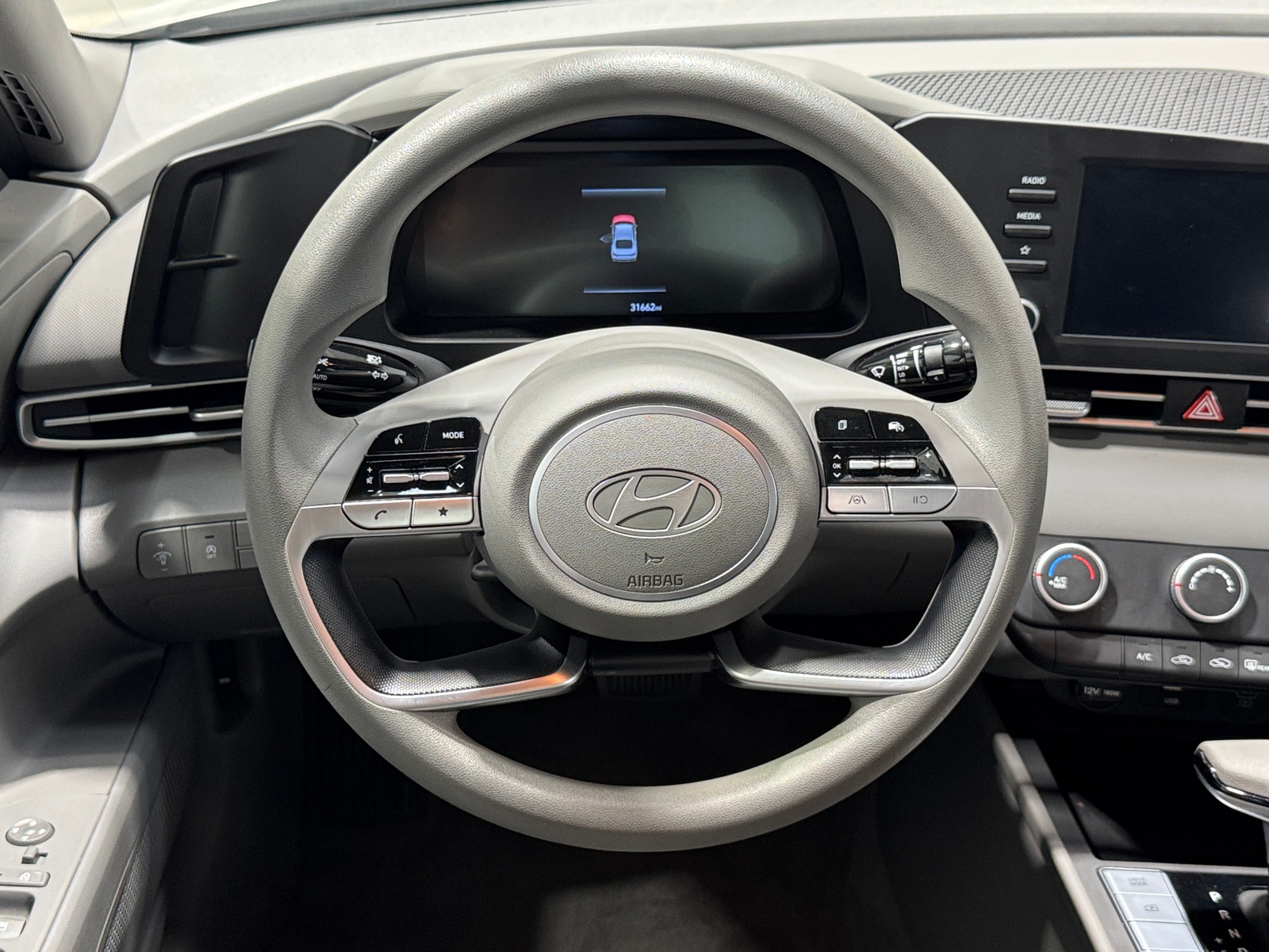 Thumbnail: 2024 Hyundai Elantra - 5