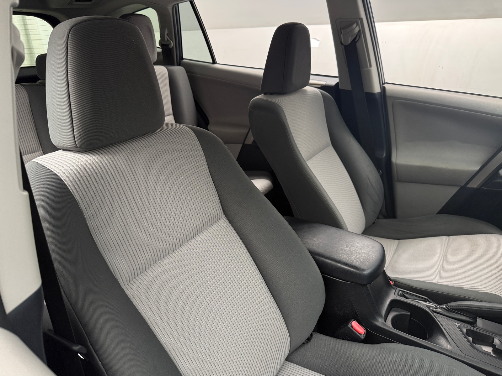 Thumbnail: 2013 Toyota RAV4 - 2