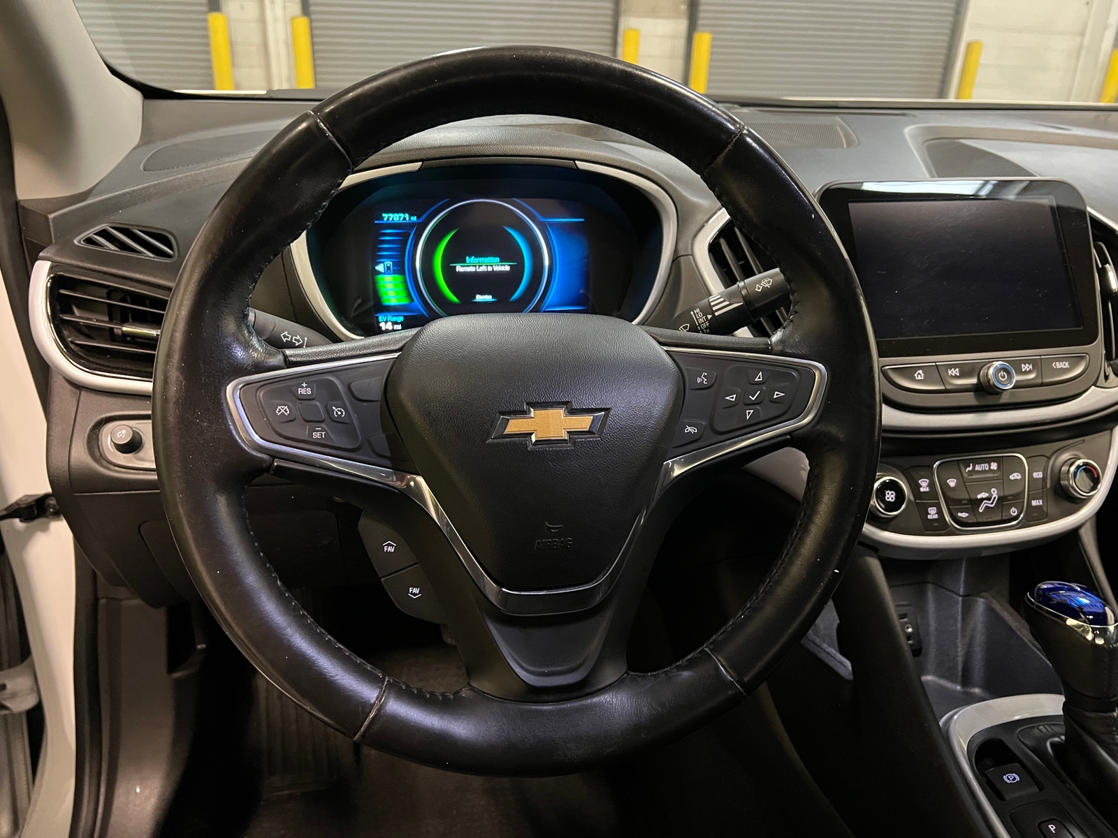 Thumbnail: 2017 Chevrolet Volt - 5